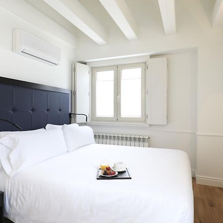 Aparthotel Recoletos House Madrid Exterior foto